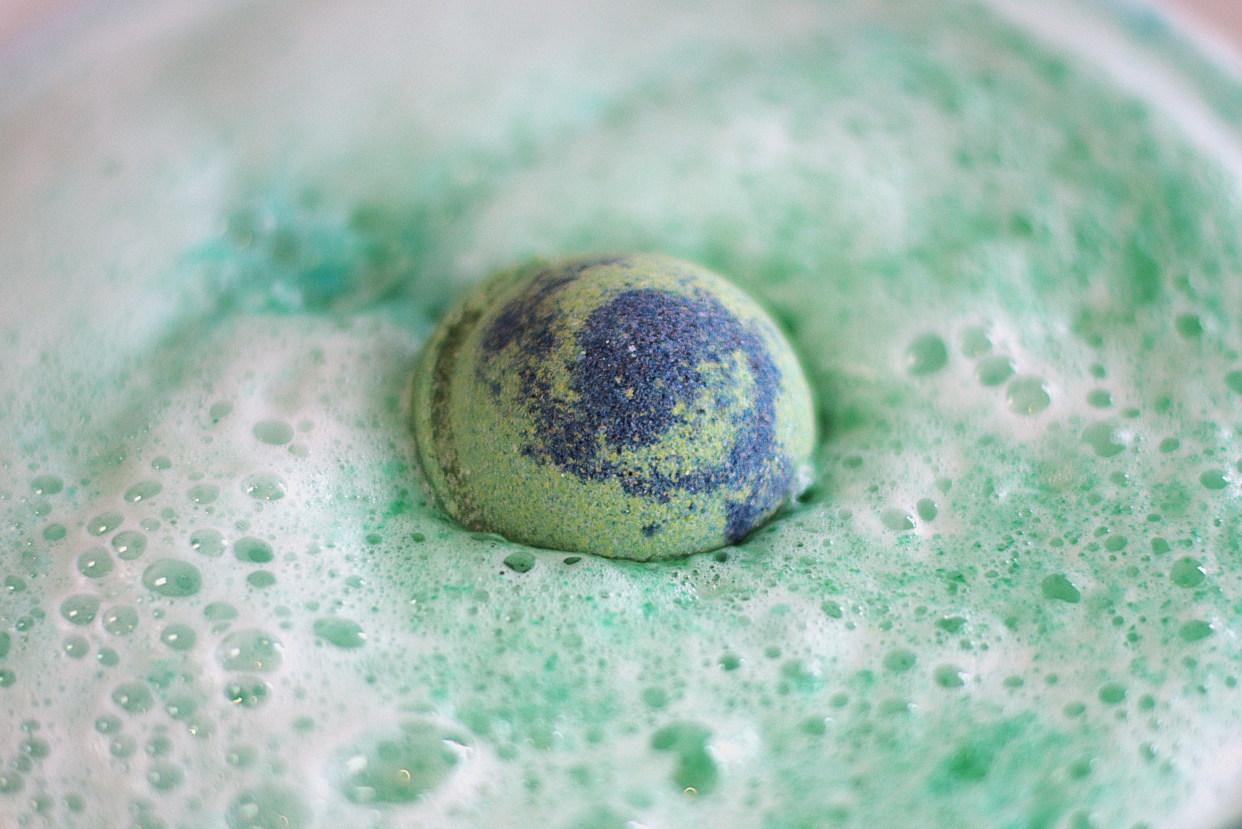 Mama Earth Bath Bomb